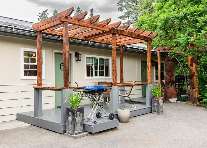 Barefoot Villas And Retreat Christina Lake