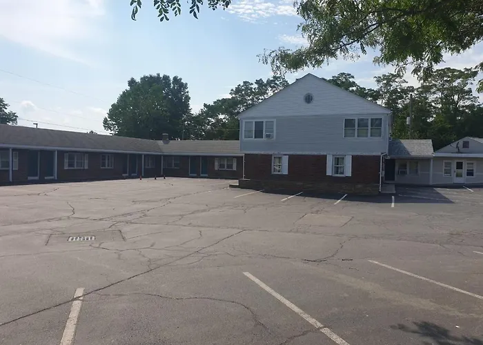 Town & Country Inn Seekonk