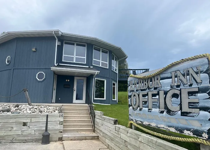 Harbor Inn Algoma
