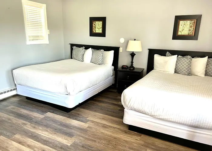 Middleton Motel & Suites