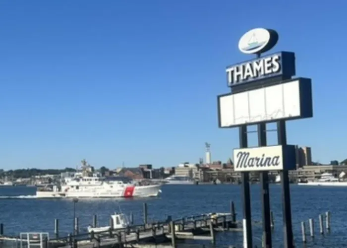 Thames Inn And Marina Groton