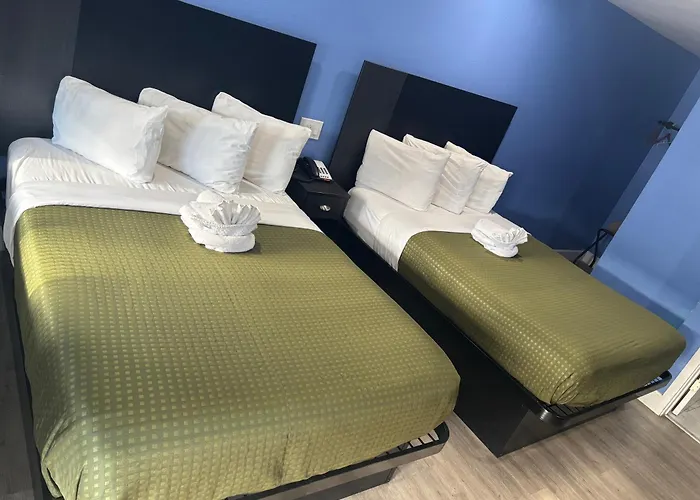 The Monterey Fireplace Inn