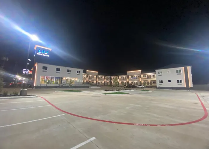 Liv Inn & Suites Houston