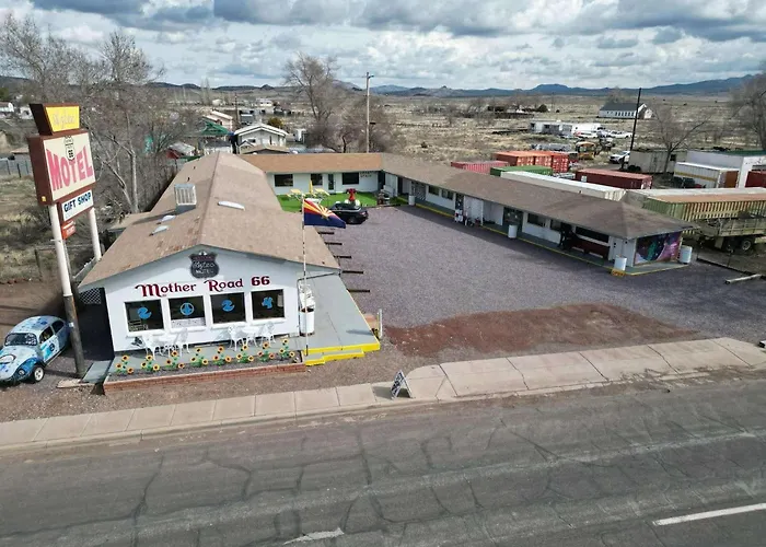 The Aztec Motel & Creative Space Seligman