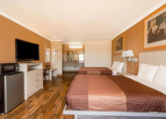 River Valley Motor Inn La Grange