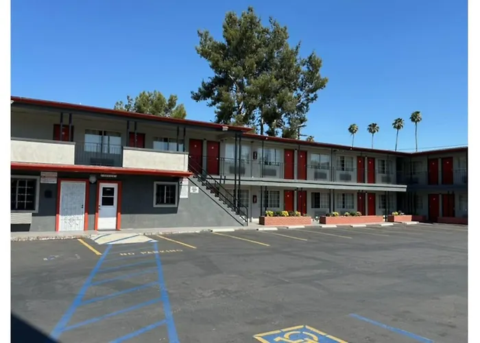 Heritage Inn Pomona