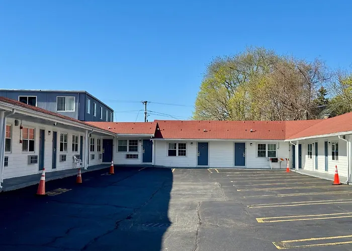 Chisholm'S Motor Inn Saugus