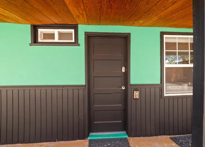 Atomic Short-Term Rentals Moab