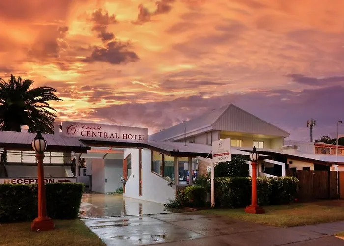 Emerald Central Hotel Official