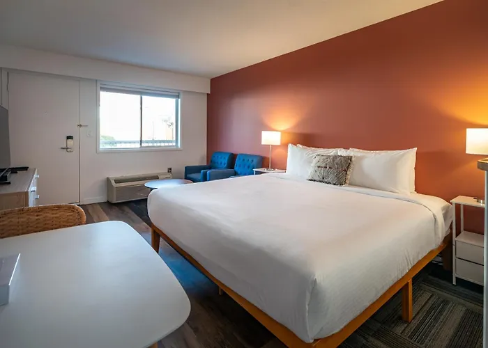 Okanagan Lakefront Resort Penticton