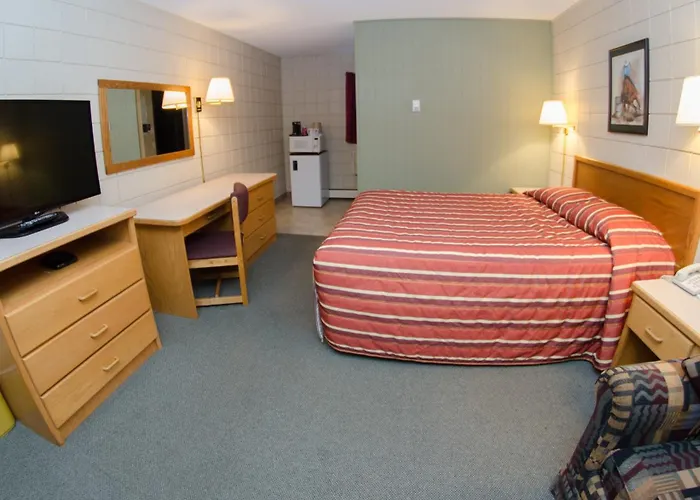 Plains Motel Brooks