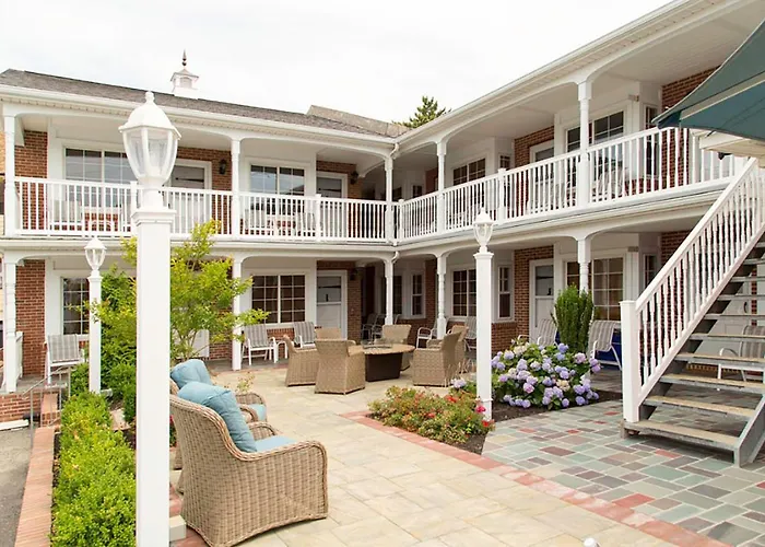 The Colonial Lodge Stone Harbor
