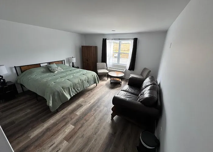 The Red Rest Motel By The Red Farm Sydney