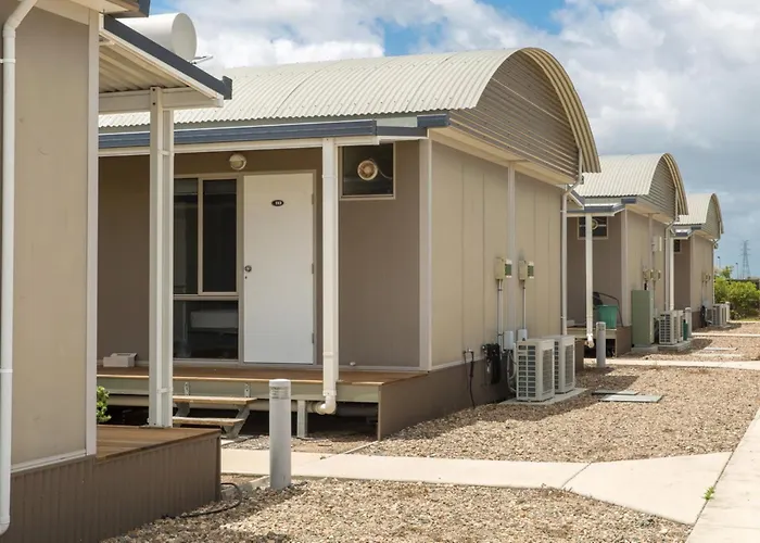 Merinda Village Hotel - Country Pub Stay - Just Off Bruce Highway Bowen