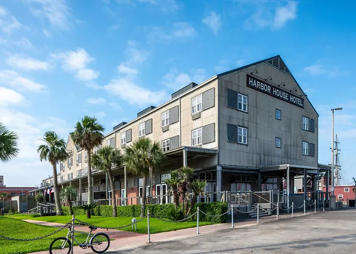 Harbor House Hotel And Marina At Pier 21 Galveston