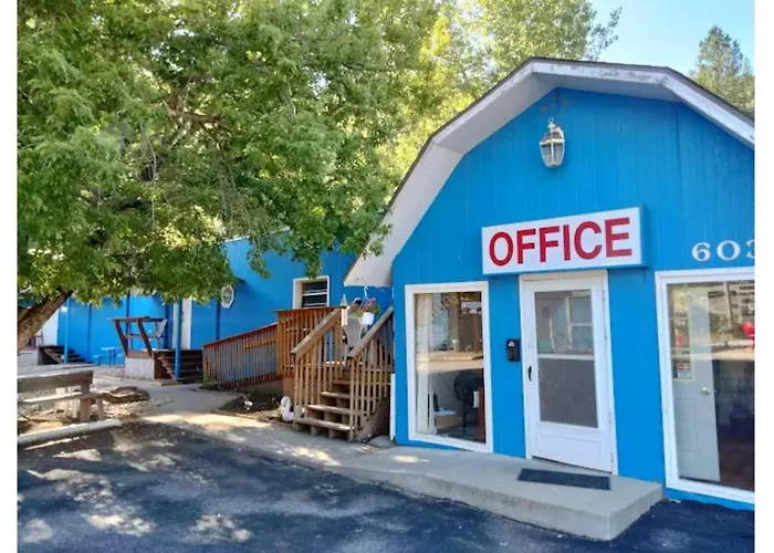 The Brookside Motel Keystone Near Mt Rushmore