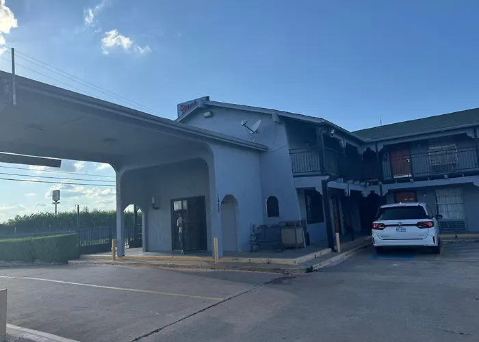 Spanish Trails Inn Lancaster