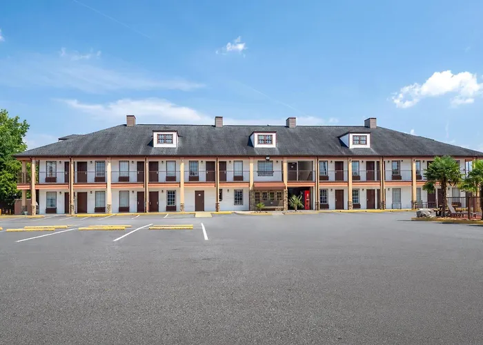Baymont By Wyndham Commerce Ga Near Tanger Outlets Mall