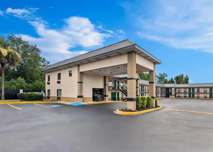 Super 8 By Wyndham Columbia Motel