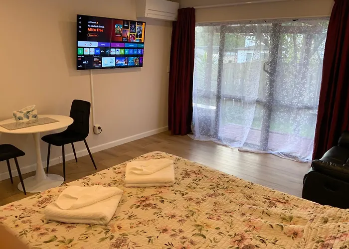 Cascades Motor Lodge Auckland