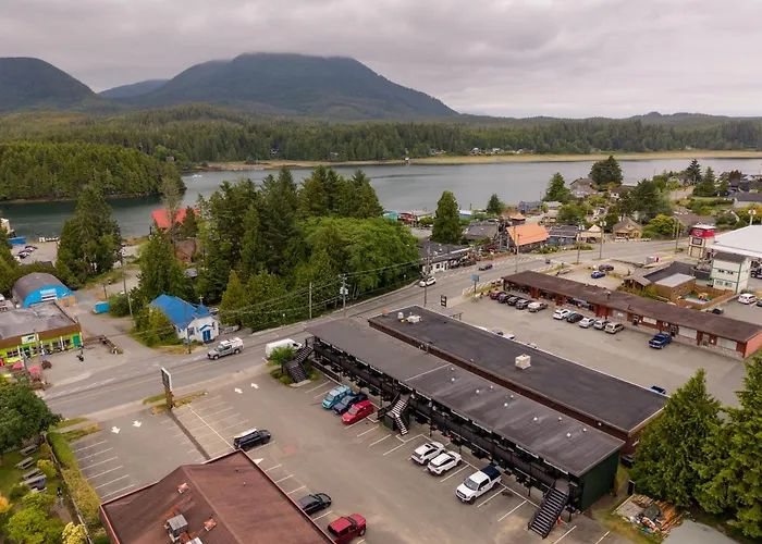 Ucluelet Wildwood Inn