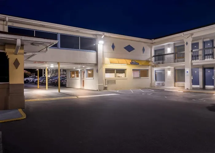 Days Inn By Wyndham Jacksonville Nc