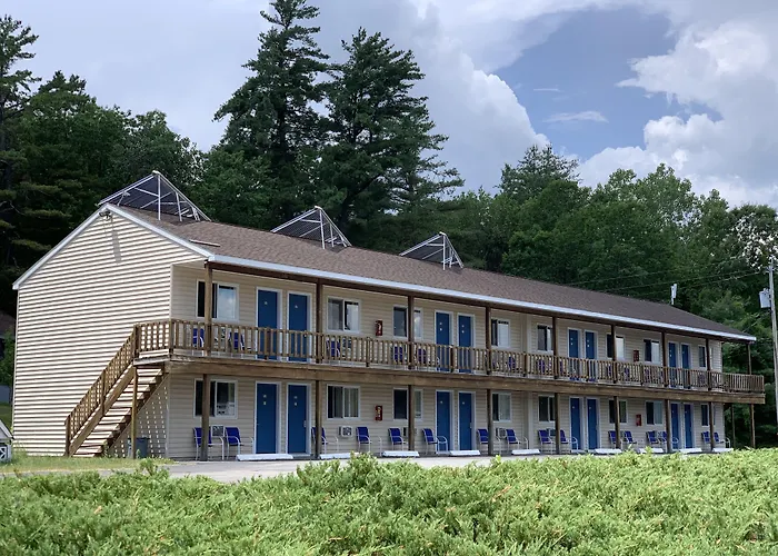 Travelodge By Wyndham Lake George Ny