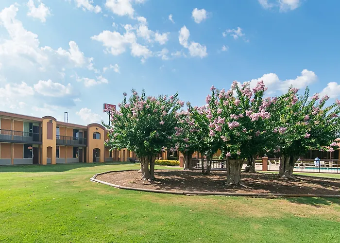 Red Roof Inn Forsyth