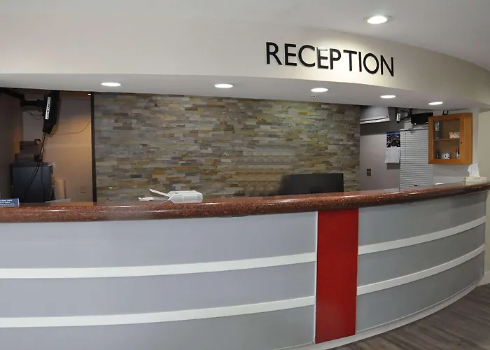 Ramada By Wyndham Abbotsford Hotel