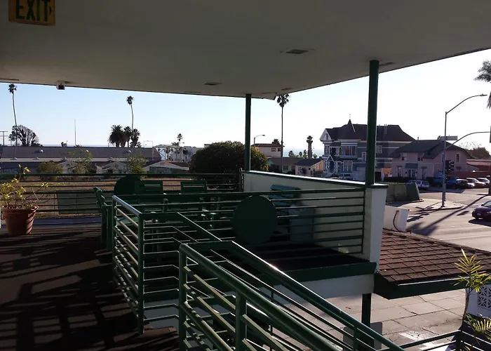 Travelers Beach Inn Ventura