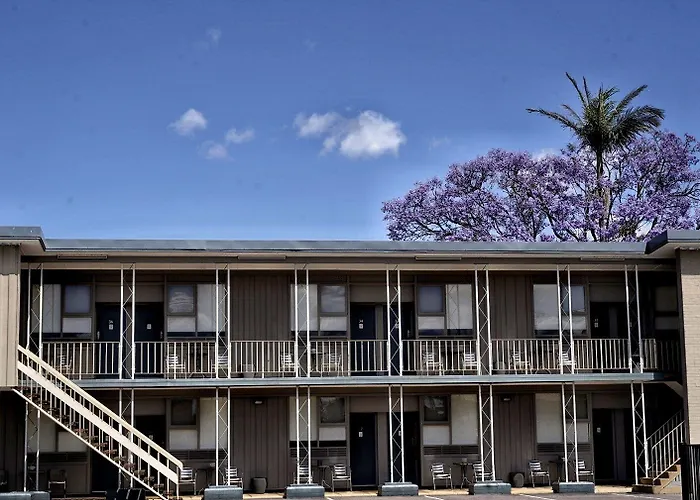 Country Motor Inn Singleton