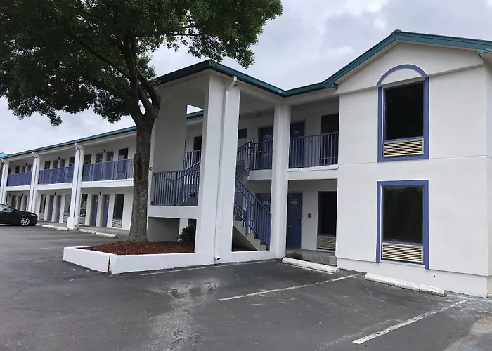 Motel 6 Pensacola, Fl - Nas