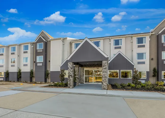 Super Inn Sulphur