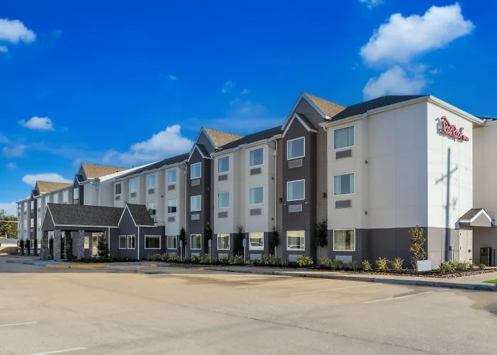 Super Inn Sulphur