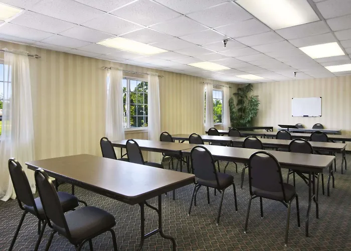 Microtel Inn & Suites Baton Rouge