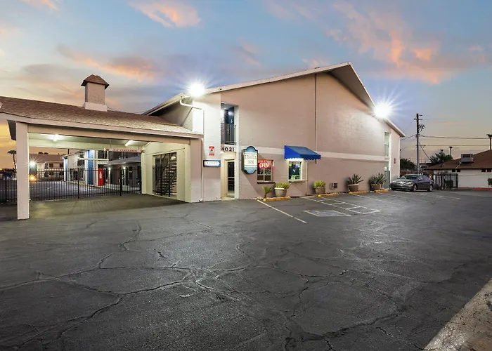 Travel Inn Phoenix