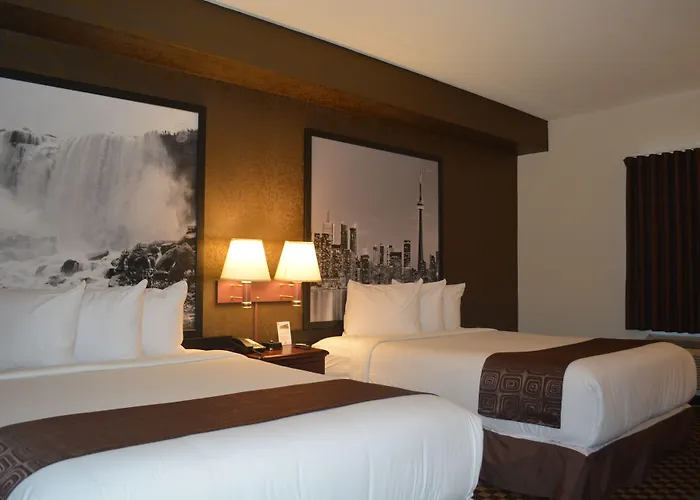 Super 8 By Wyndham Ambassador Bridge Windsor On Motel