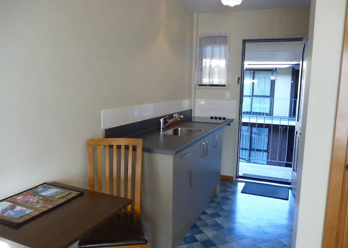 Argyle On The Park - Central Christchurch Motel Overlooking Hagley Park