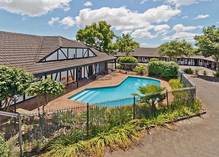 Oakwood Manor Motor Lodge Auckland