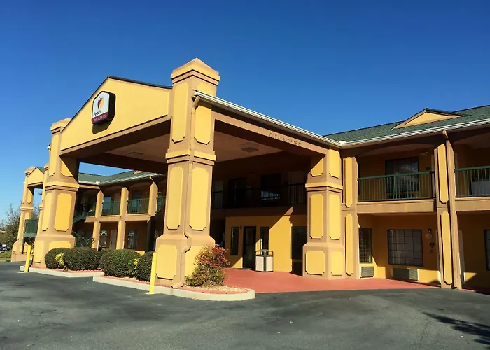 Peach State Inn & Suites Hawkinsville