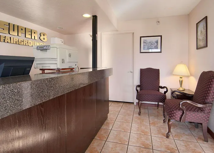Super 8 By Wyndham Oklahoma Fairgrounds Motel