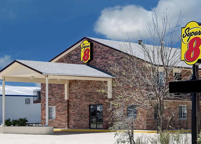 Super 8 By Wyndham Dumas Tx Motel
