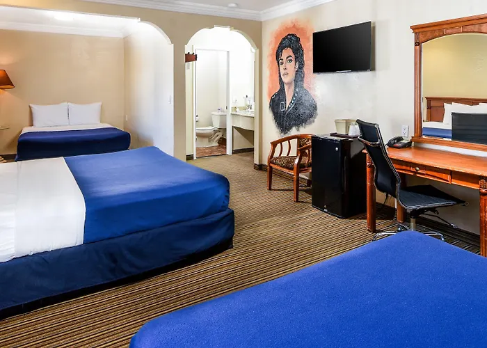 Hollywood Inn Express North Los Angeles