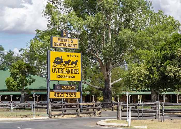 Overlander Homestead Motel Roma