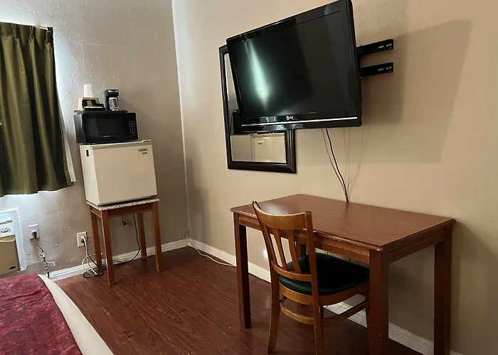 Hometown Inn North Hills San Fernando