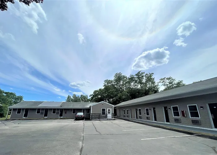 Shangri-La Motel Seekonk