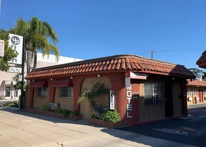 Uptown Inn Long Beach
