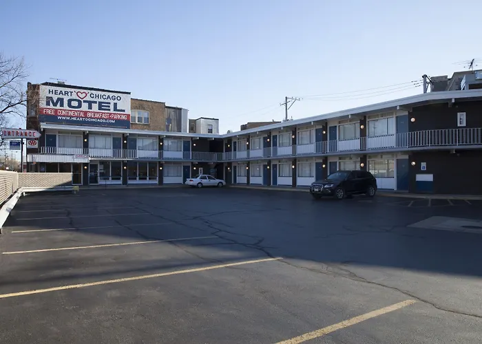 Heart O' Chicago Motel