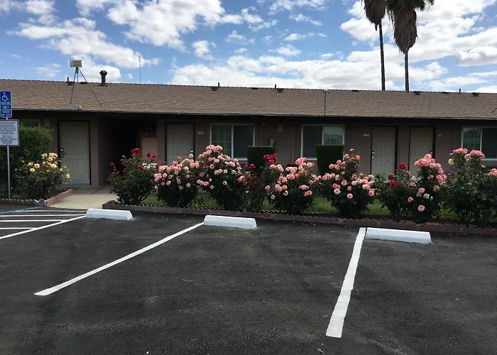 Maple Inn And Suites Los Banos