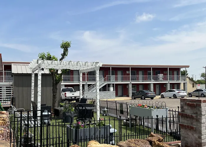 Midtown Inn & Suites La Junta